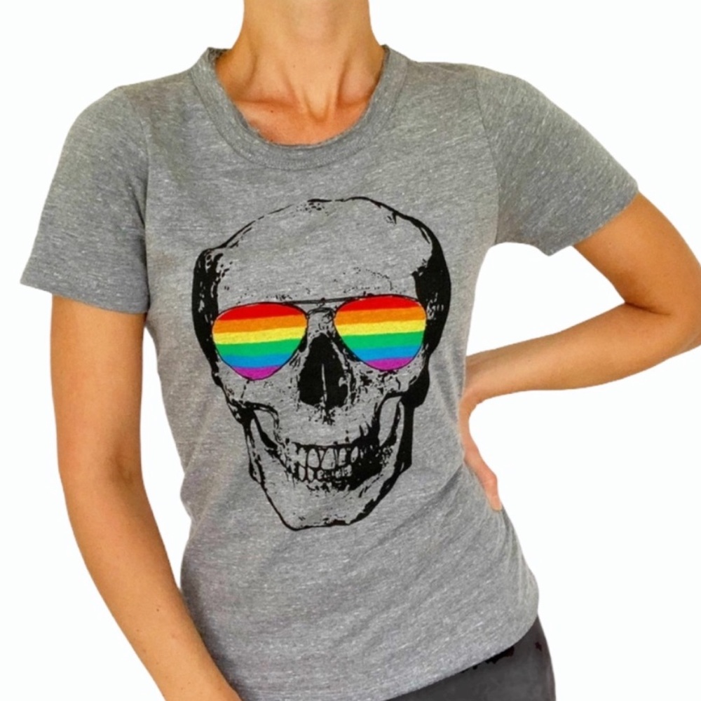 Chaser gray rainbow skeleton sunglasses tee size XS